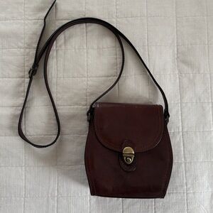 Vintage Dark Brown Leather Crossbody with Turn-Lock Closure